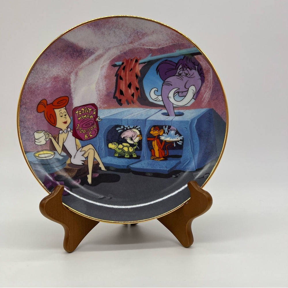 The Flintstones "Modern Stone-Age Woman" Collector Plate - Picture 5 of 9